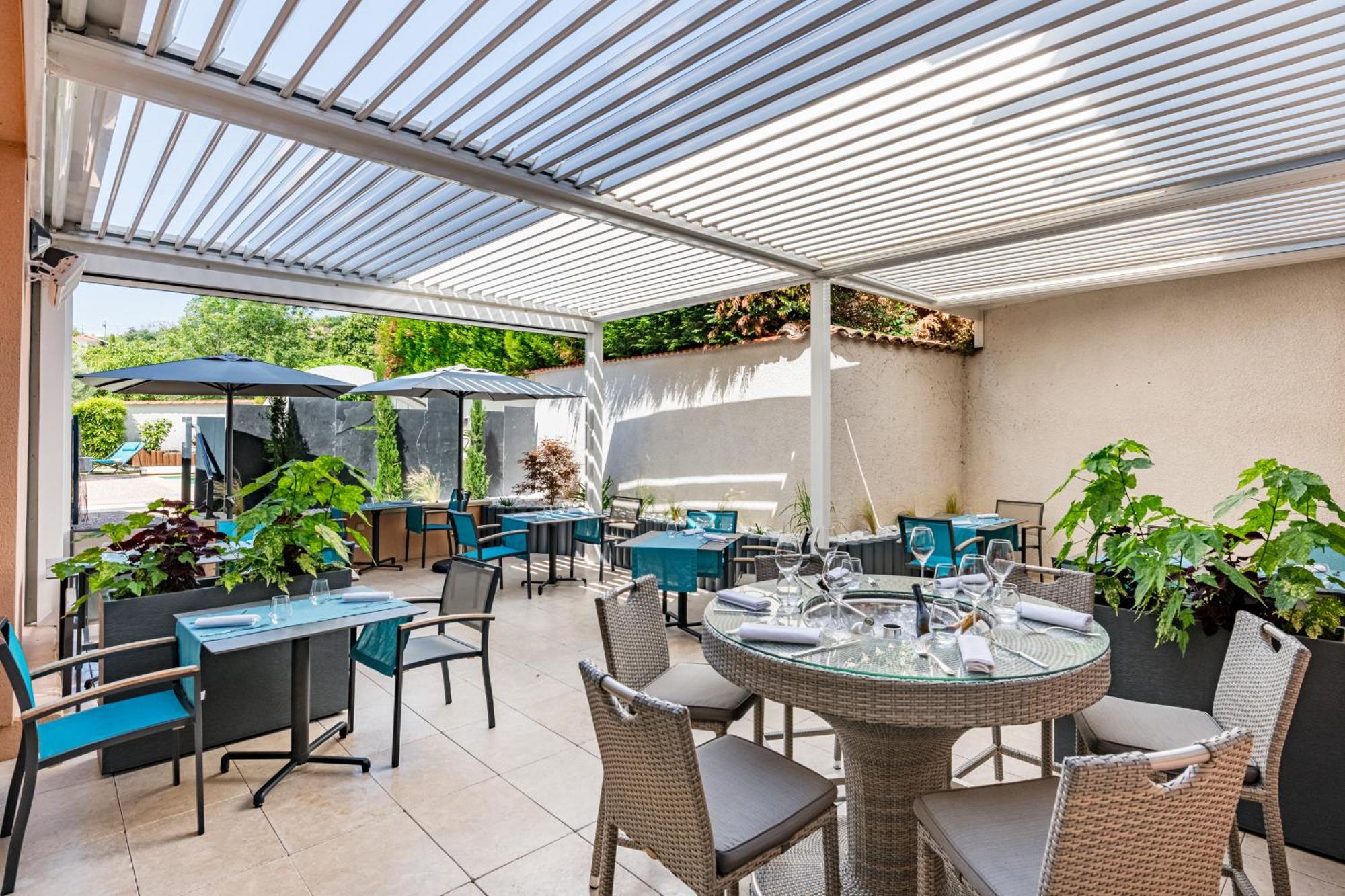 Le Place Neuve Brullioles Ngoại thất bức ảnh