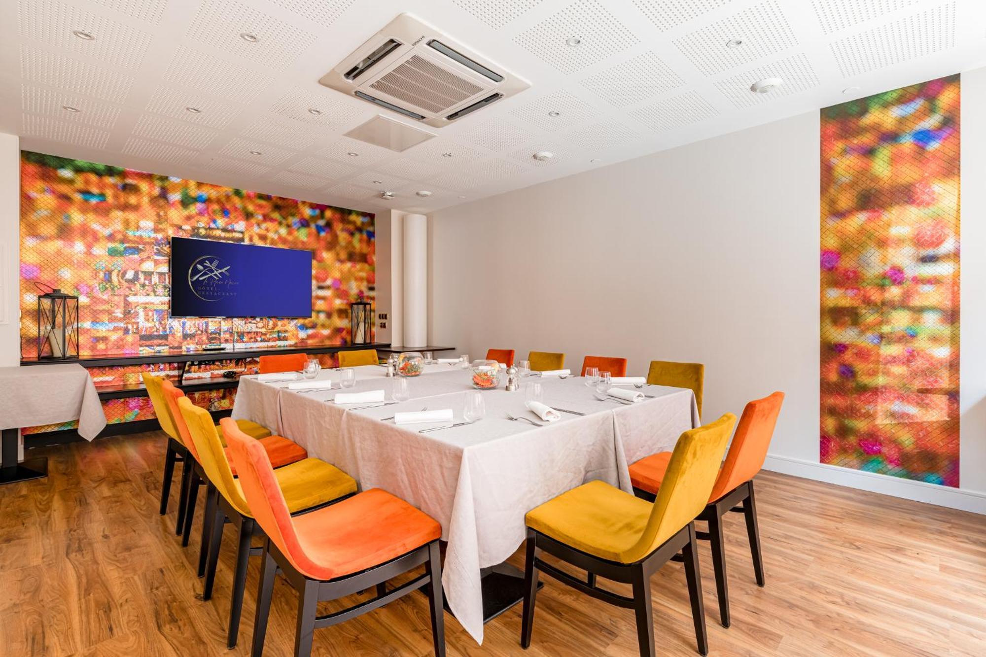 Le Place Neuve Brullioles Ngoại thất bức ảnh