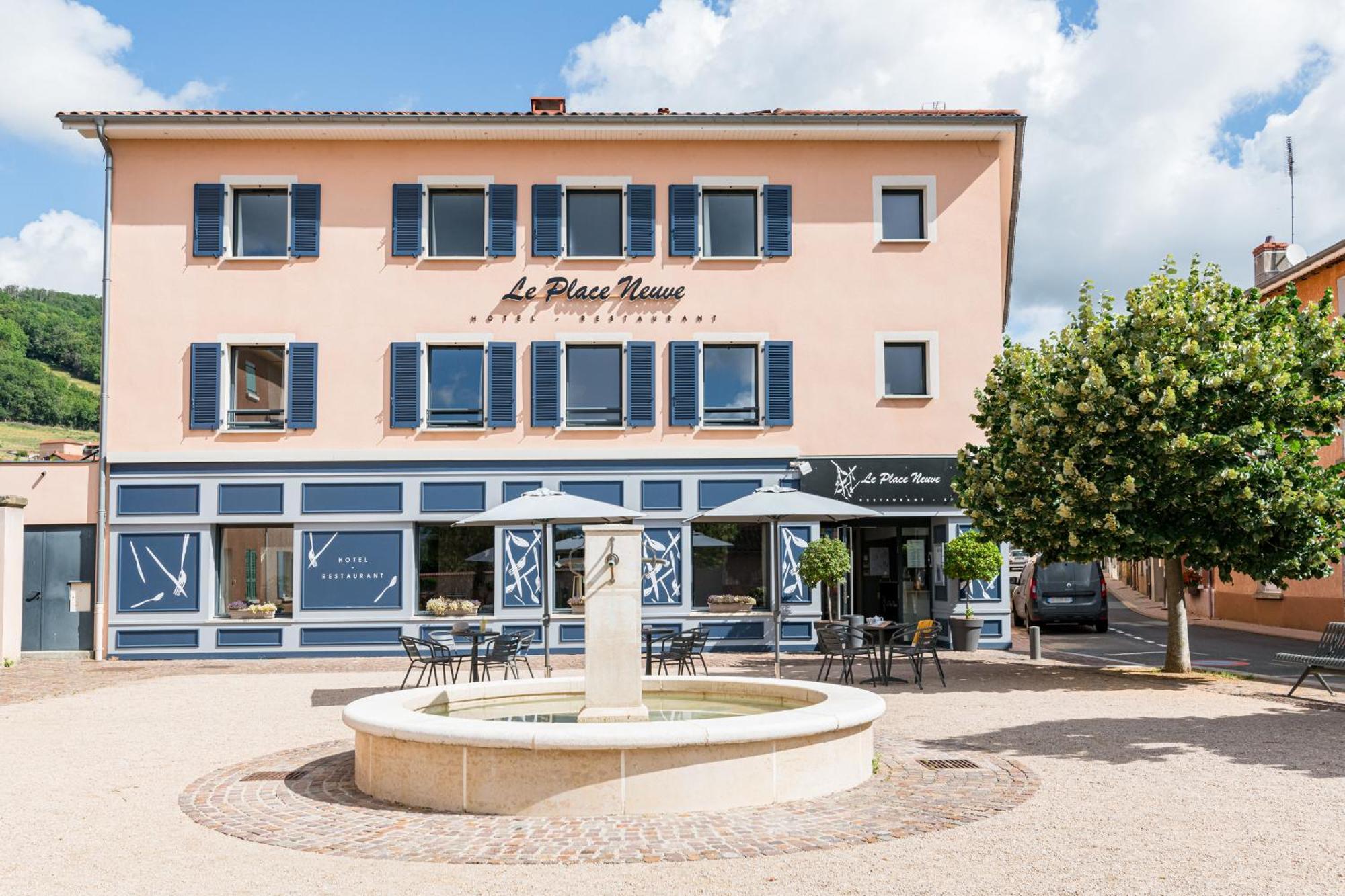 Le Place Neuve Brullioles Ngoại thất bức ảnh
